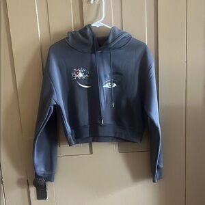 Cropped Black Graphic Sweatshirt with Hood